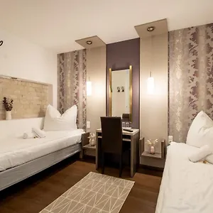  Hotel Amadea - Cityhotel